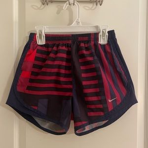 Women’s Nike Dry Tempo Short Size Extra Small Geometric Print